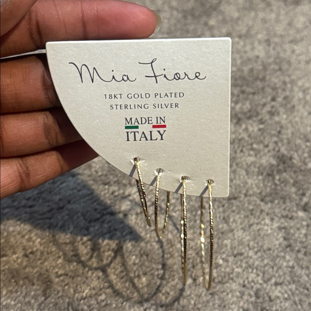 Mia Fiore Sterling Silver 18 Kt Gold Plated Hoop Earrings Set